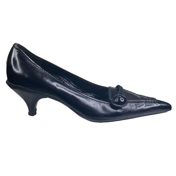 Prada Women’s Black Leather Pointed Toe Kitten Heel Size 37.5 US 7.5 - Picture 1 of 14